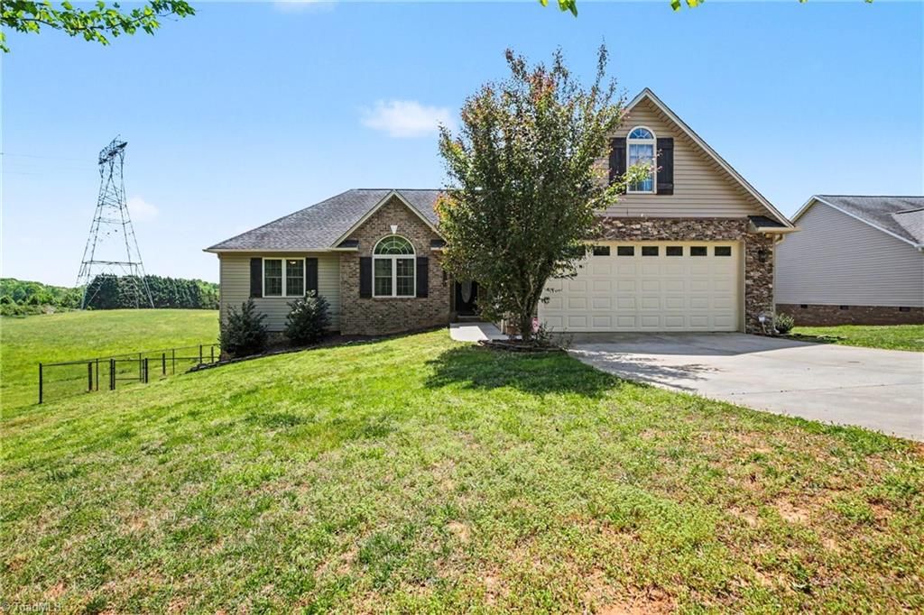2825 Fuller Mill Road N, Thomasville, NC 27360