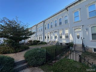 2311 Rutger C, St Louis, MO 63110