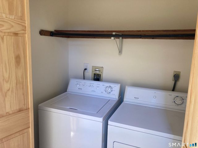 7 De Marchis Drive 7, Shelton, CT 06484