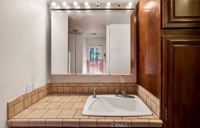 15220 Skyway, Magalia, CA 95954