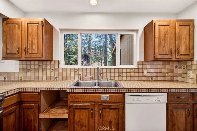 15220 Skyway, Magalia, CA 95954