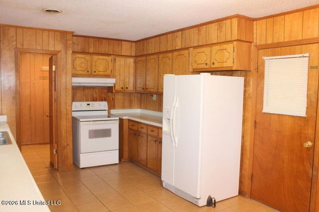 5011 Katherine Drive, Olive Branch, MS 38654