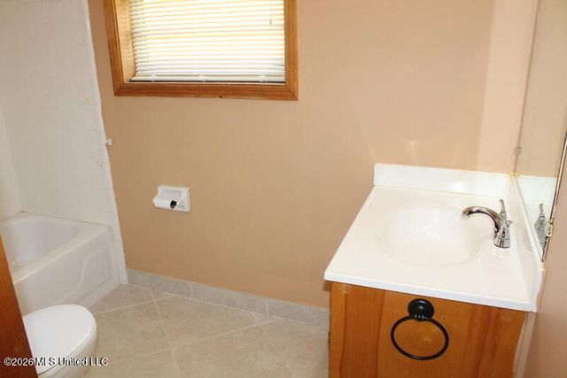 5011 Katherine Drive, Olive Branch, MS 38654