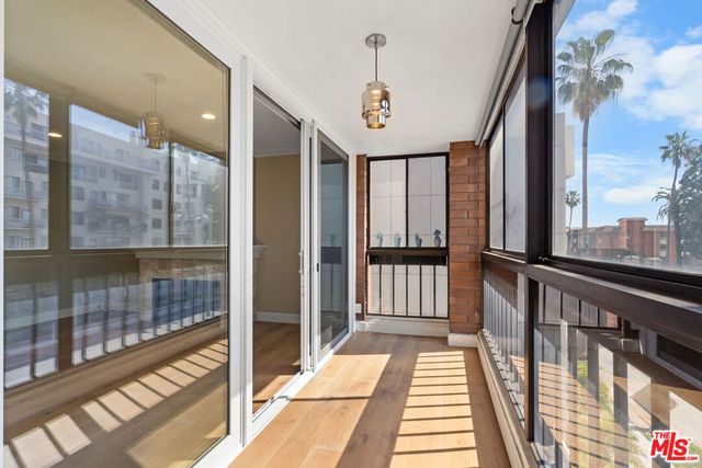 4477 Wilshire Boulevard 204, Los Angeles, CA 90010