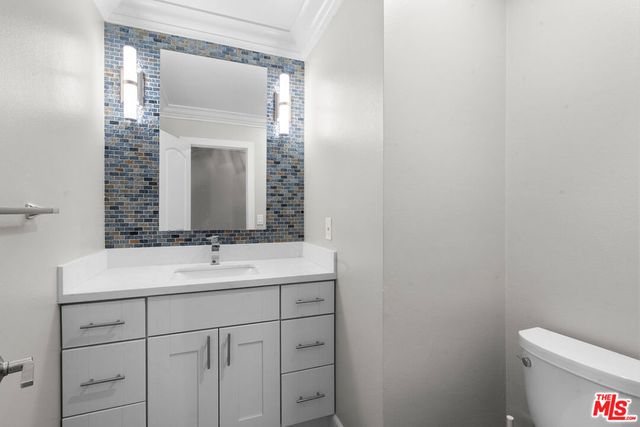 4477 Wilshire Boulevard 204, Los Angeles, CA 90010