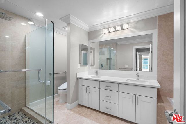 4477 Wilshire Boulevard 204, Los Angeles, CA 90010