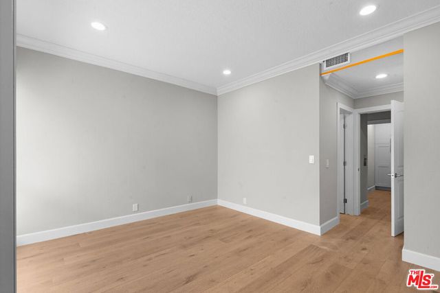 4477 Wilshire Boulevard 204, Los Angeles, CA 90010