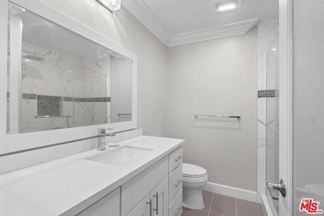 4477 Wilshire Boulevard 204, Los Angeles, CA 90010