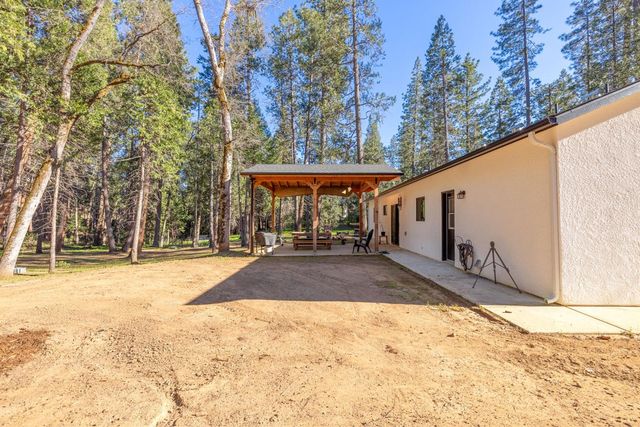 36273 Finegold Creek Dr, North Fork, CA 93643