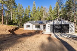 36273 Finegold Creek Dr, North Fork, CA 93643