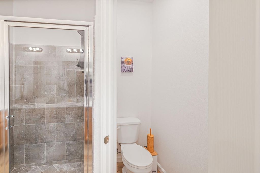 Image 19 of property listing at 36273 Finegold Creek Dr, North Fork, CA 93643