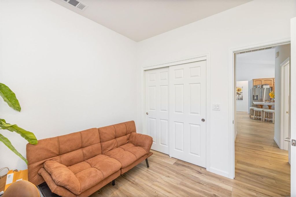 Image 27 of property listing at 36273 Finegold Creek Dr, North Fork, CA 93643