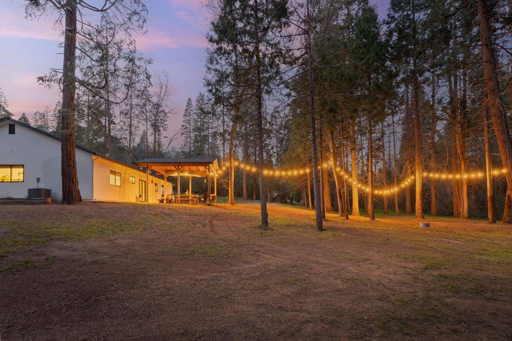 Image 41 of property listing at 36273 Finegold Creek Dr, North Fork, CA 93643