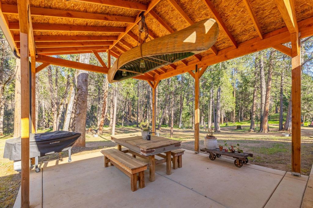 Image 49 of property listing at 36273 Finegold Creek Dr, North Fork, CA 93643