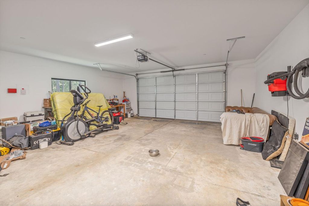 Image 61 of property listing at 36273 Finegold Creek Dr, North Fork, CA 93643