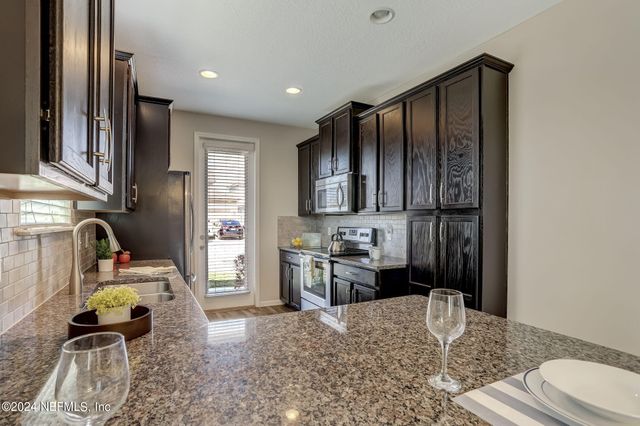 3087 HOLLY GROVE Lane, Orange Park, FL 32073