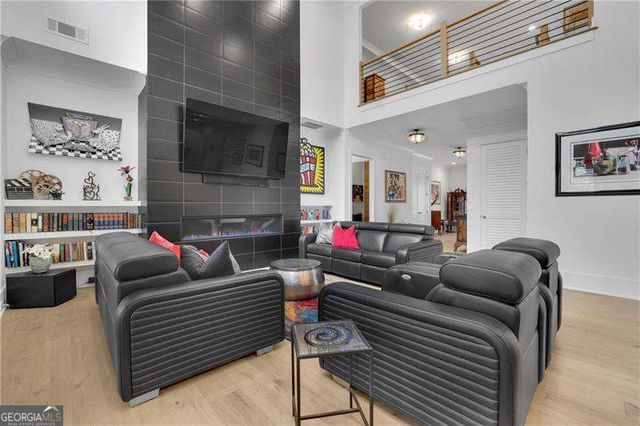 120 Chateau Place, Woodstock, GA 30188