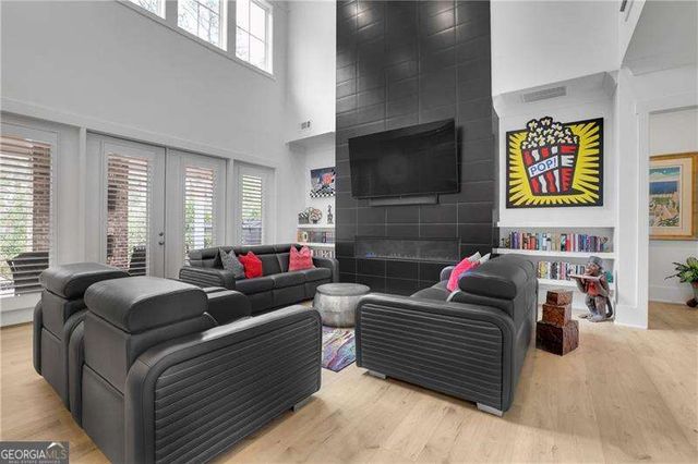 120 Chateau Place, Woodstock, GA 30188