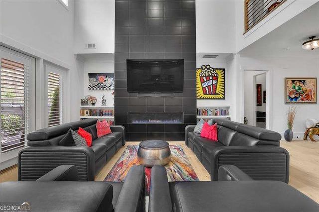 120 Chateau Place, Woodstock, GA 30188