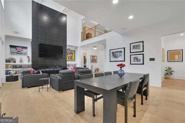 120 Chateau Place, Woodstock, GA 30188