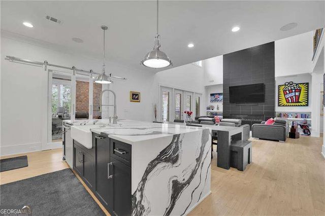 120 Chateau Place, Woodstock, GA 30188