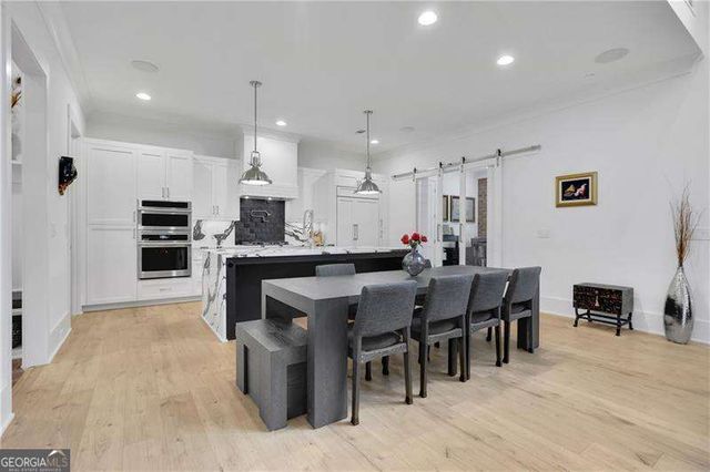 120 Chateau Place, Woodstock, GA 30188