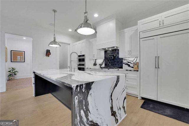 120 Chateau Place, Woodstock, GA 30188