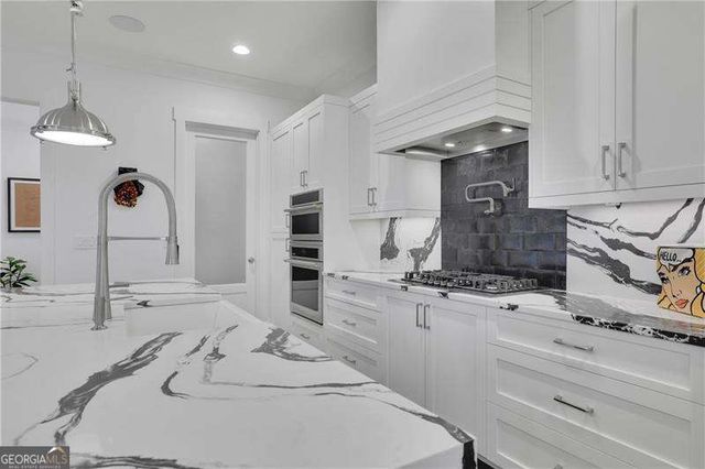 120 Chateau Place, Woodstock, GA 30188