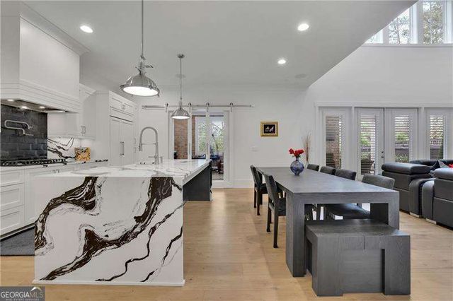 120 Chateau Place, Woodstock, GA 30188