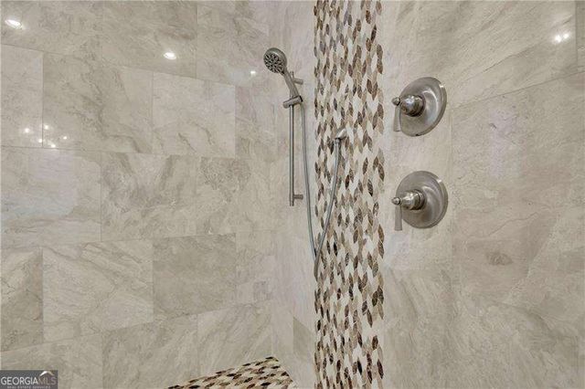 120 Chateau Place, Woodstock, GA 30188