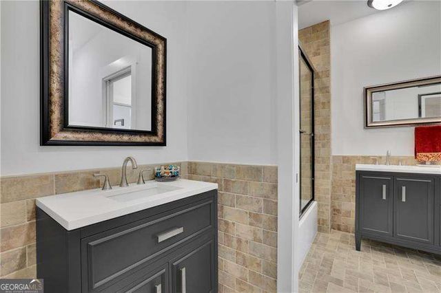 120 Chateau Place, Woodstock, GA 30188