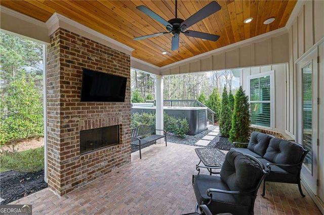 120 Chateau Place, Woodstock, GA 30188