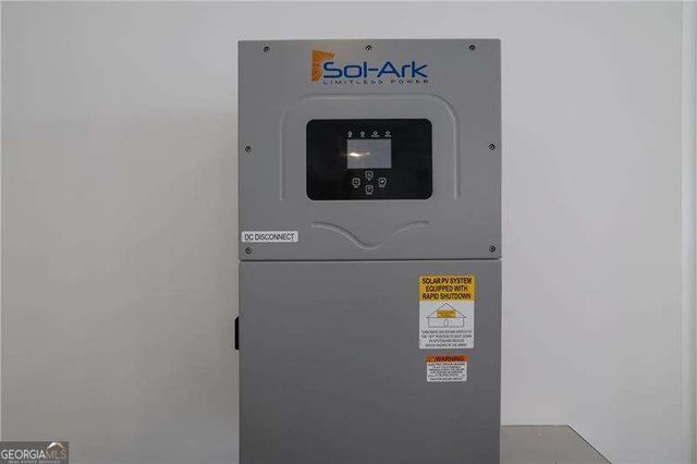 120 Chateau Place, Woodstock, GA 30188