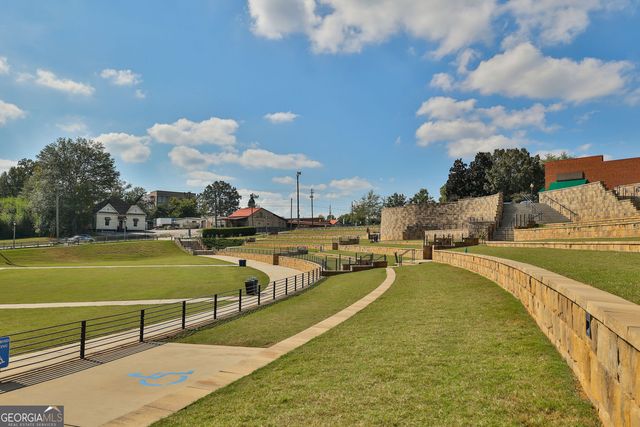 120 Chateau Place, Woodstock, GA 30188