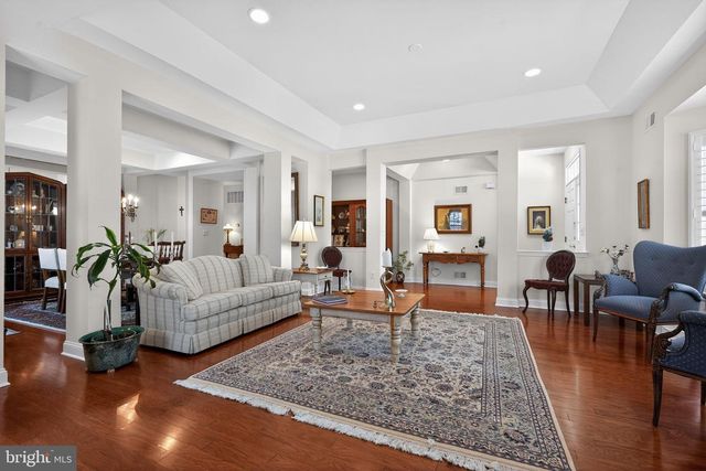 2 CONIFER CT, Princeton, NJ 08540