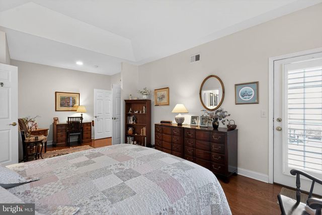 2 CONIFER CT, Princeton, NJ 08540