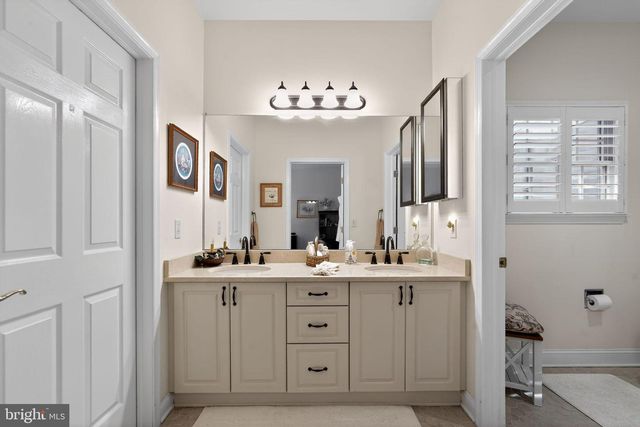 2 CONIFER CT, Princeton, NJ 08540