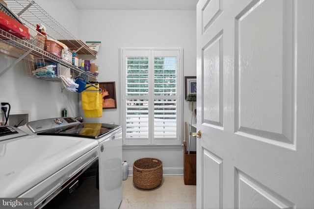 2 CONIFER CT, Princeton, NJ 08540