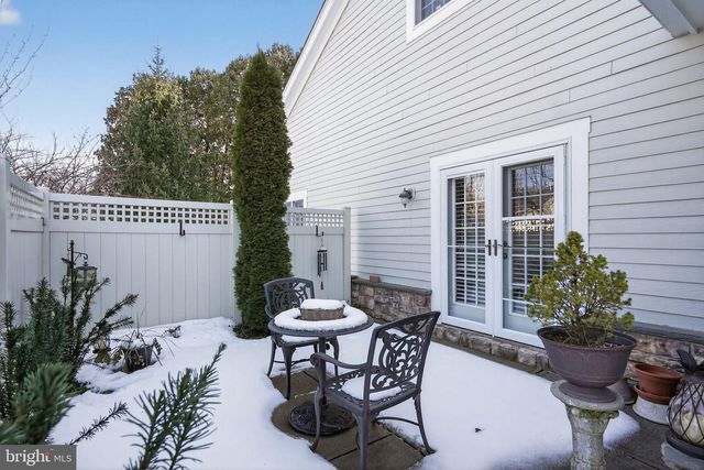 2 CONIFER CT, Princeton, NJ 08540