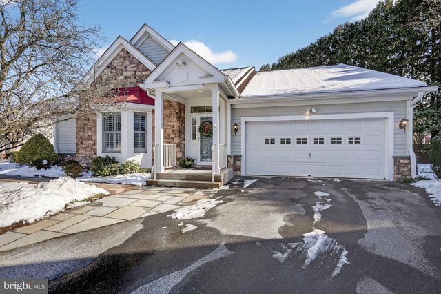 2 CONIFER CT, Princeton, NJ 08540