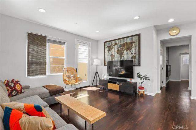 21705 Propello Drive, Saugus, CA 91350