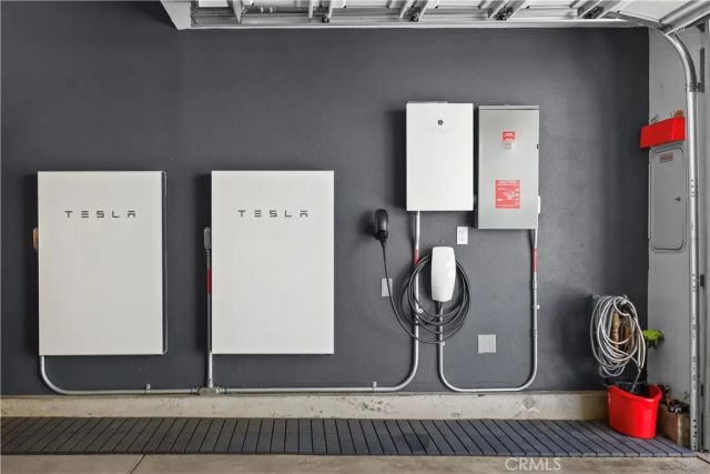 21705 Propello Drive, Saugus, CA 91350