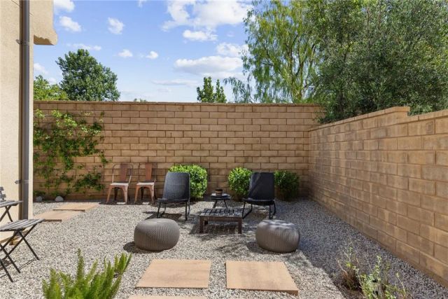 21705 Propello Drive, Saugus, CA 91350