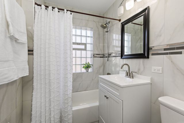 2627 Clarke Street, River Grove, IL 60171