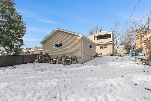 2627 Clarke Street, River Grove, IL 60171