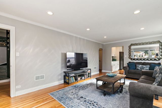 2627 Clarke Street, River Grove, IL 60171