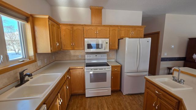 165 Cardinal Lane, Clearwater, MN 55320