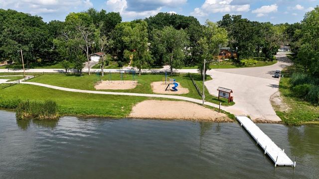 11341 271st AVENUE, Trevor, WI 53179
