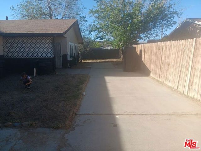 11560 Sage Street, Adelanto, CA 92301