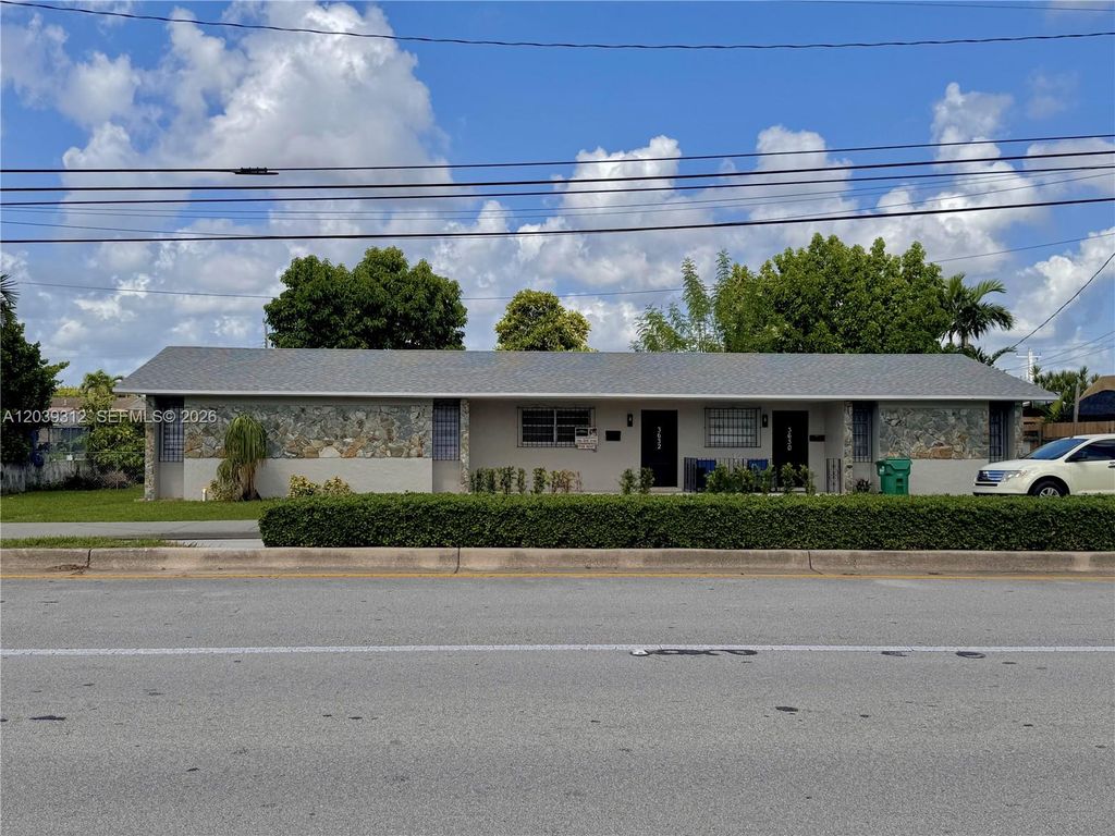 3632 SW 87th Avenue FRONT, Miami, FL 33165